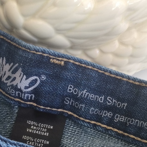 Mossimo factory distressed boyfriend jeans shorts - Picture 2 of 5